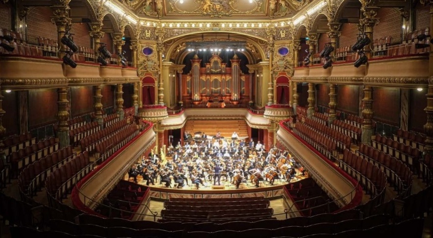 Het vuur doorgeven aan de volgende generatie