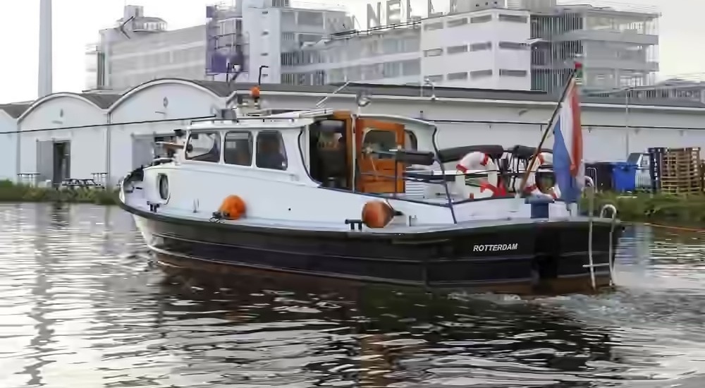 Maritiem Museum schenkt Schottelboot Conrad aan zeeverkenners